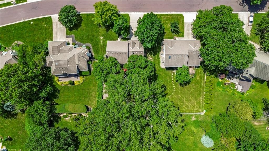 7930 W 117th Street — photo 33