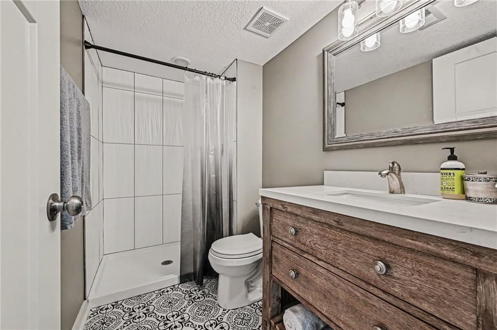 8427 N Kensington Avenue — photo 25