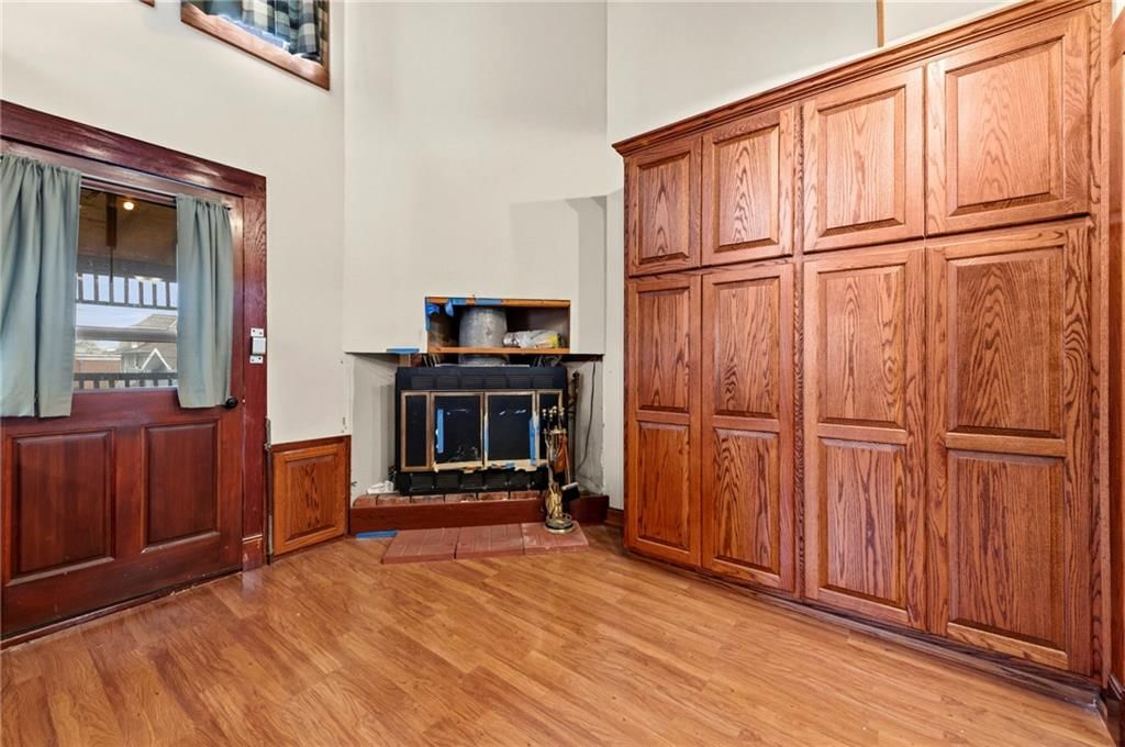 3424 Holmes Street — photo 9