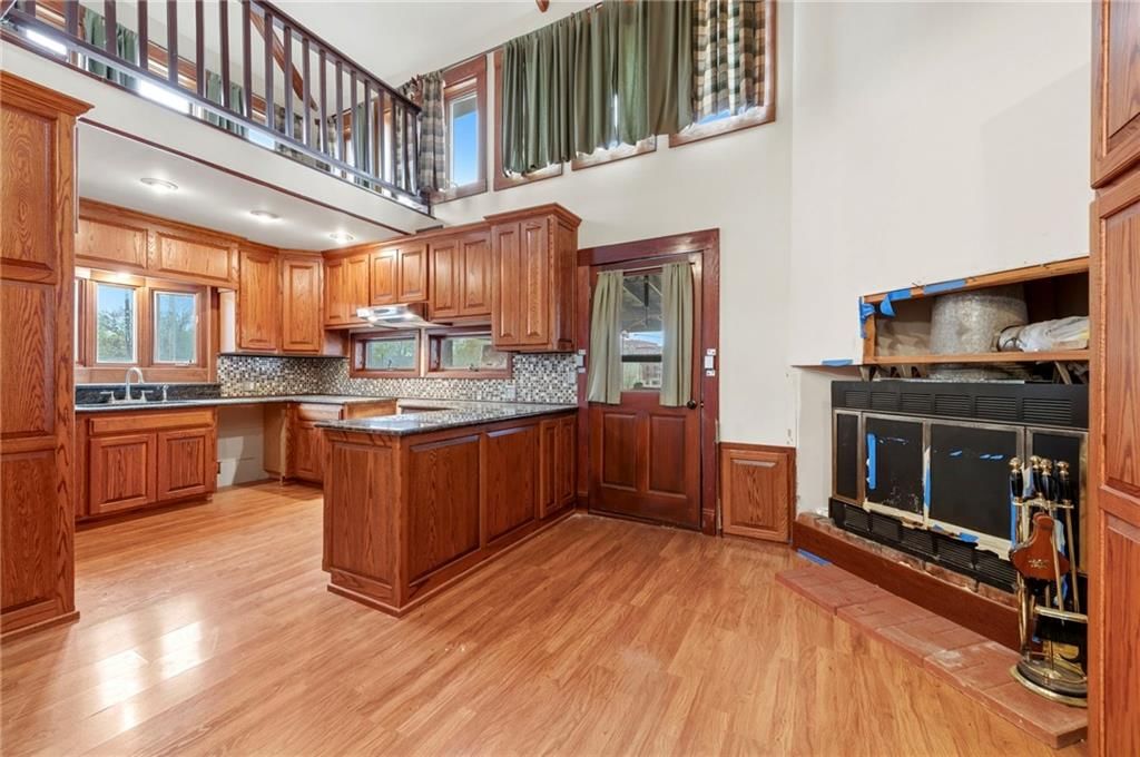 3424 Holmes Street — photo 10