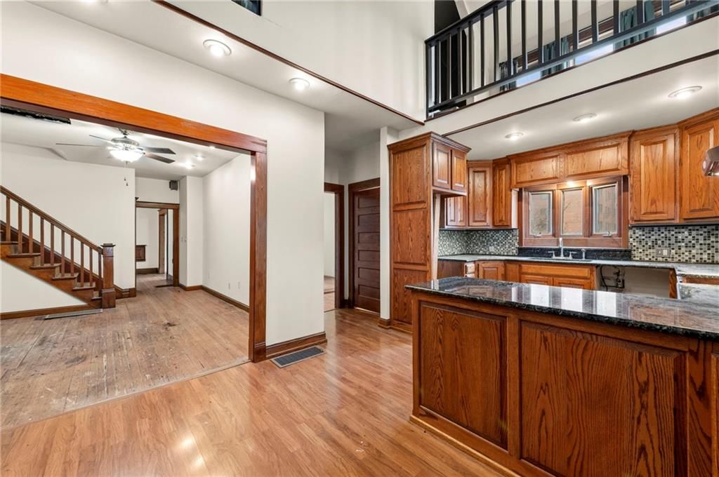 3424 Holmes Street — photo 13