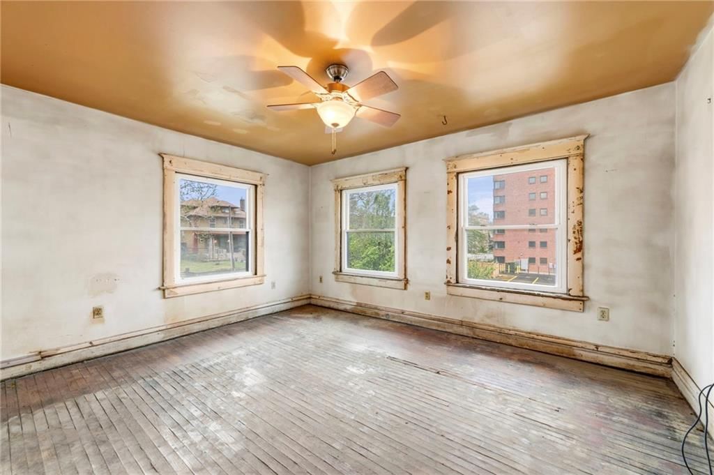 3424 Holmes Street — photo 18