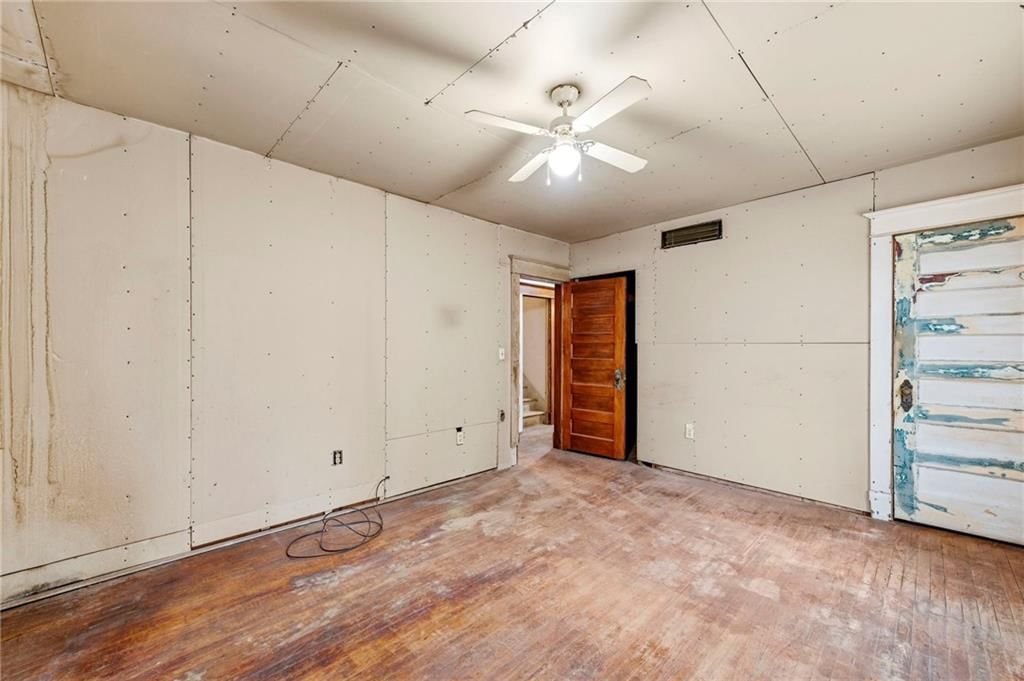 3424 Holmes Street — photo 21