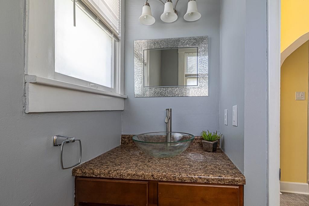 2602 Felix Street — photo 23