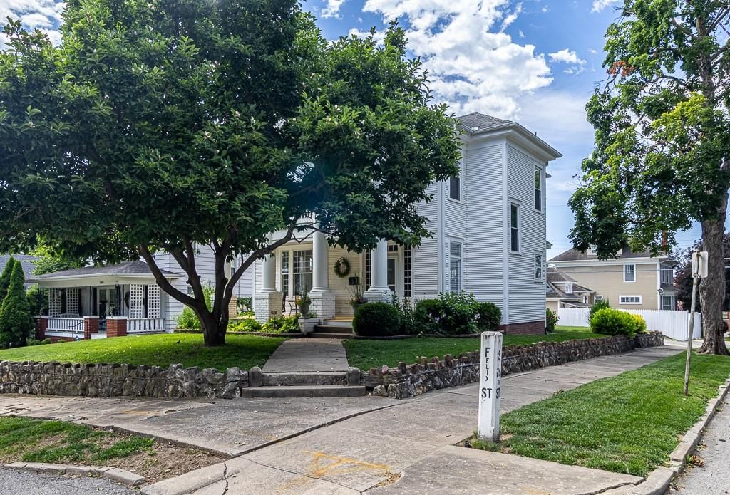 2602 Felix Street — photo 40