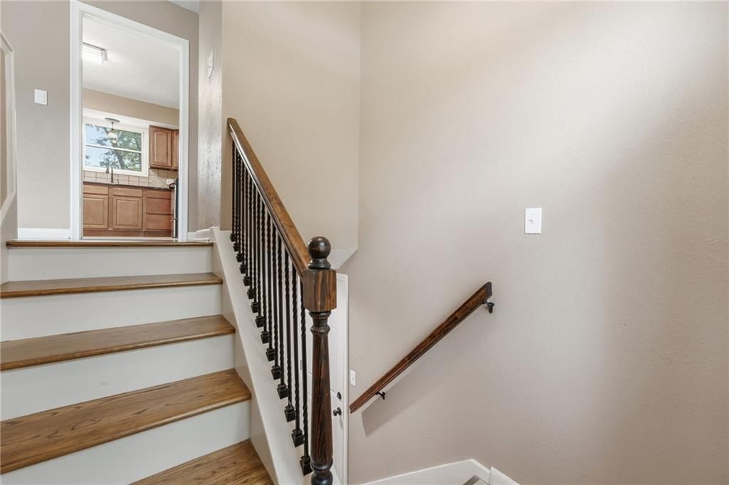 305 SW Marion Lane — photo 5