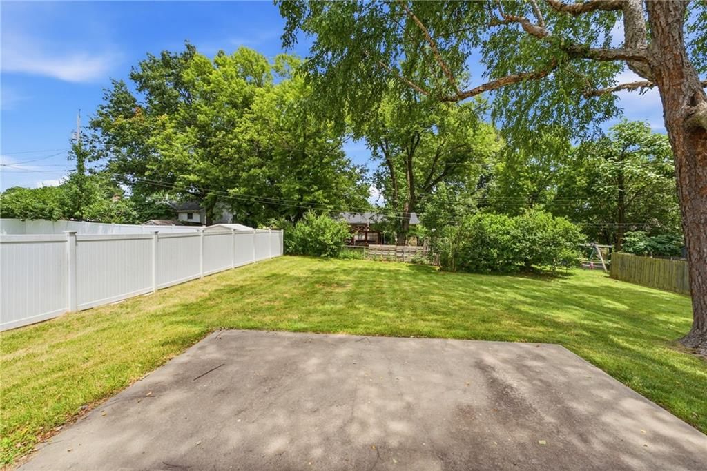 305 SW Marion Lane — photo 34