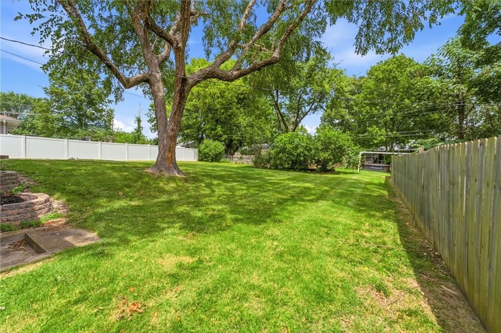 305 SW Marion Lane — photo 35