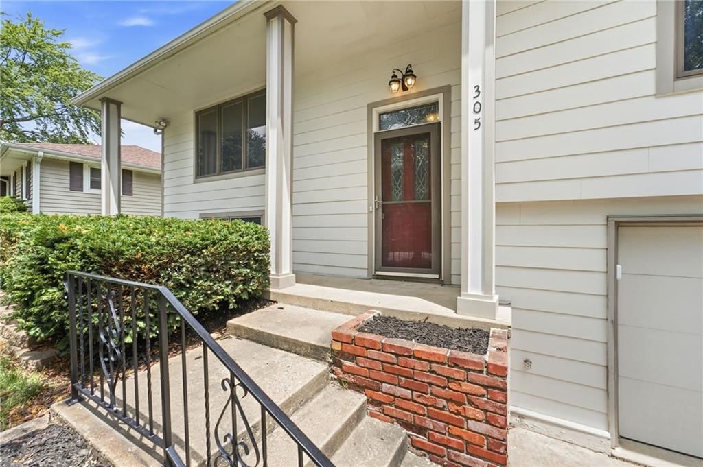 305 SW Marion Lane — photo 38