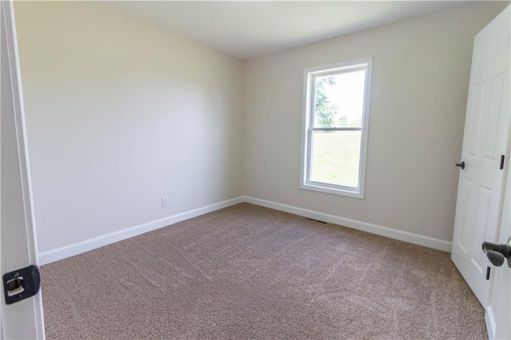 5 Tara Lane — photo 17