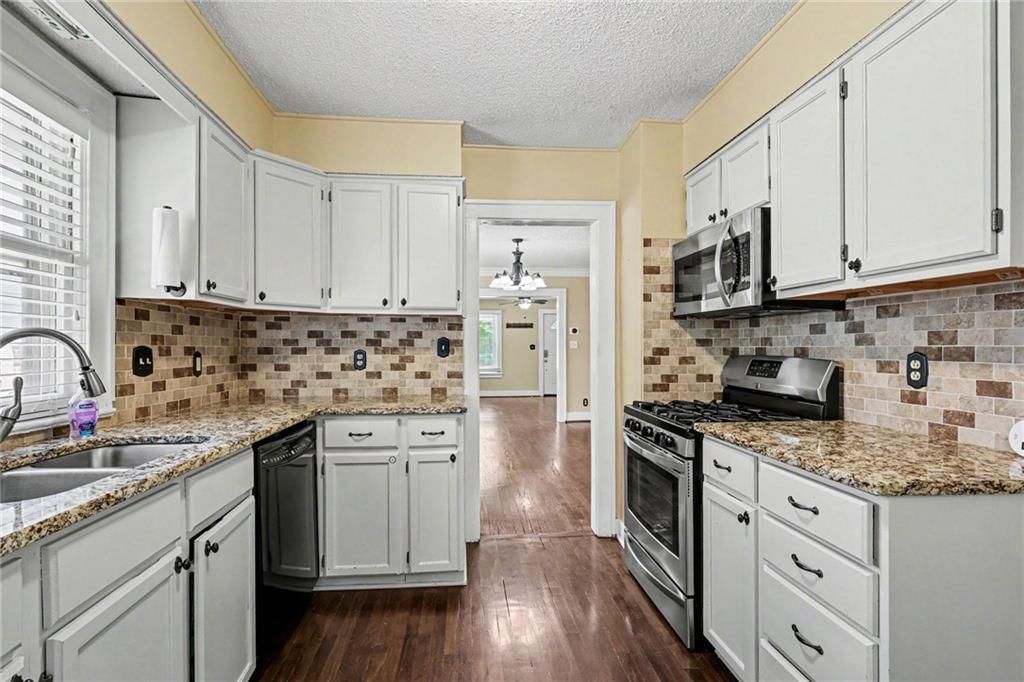 5642 Harrison Street — photo 10