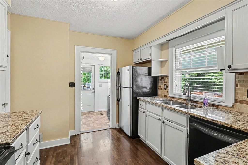 5642 Harrison Street — photo 11