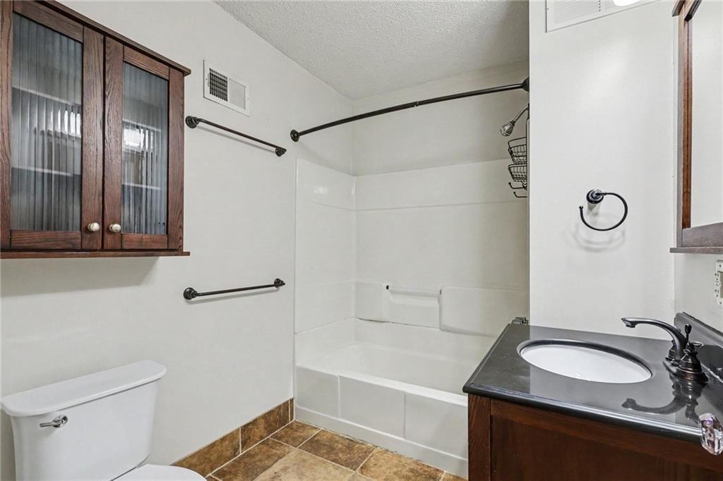 5642 Harrison Street — photo 15