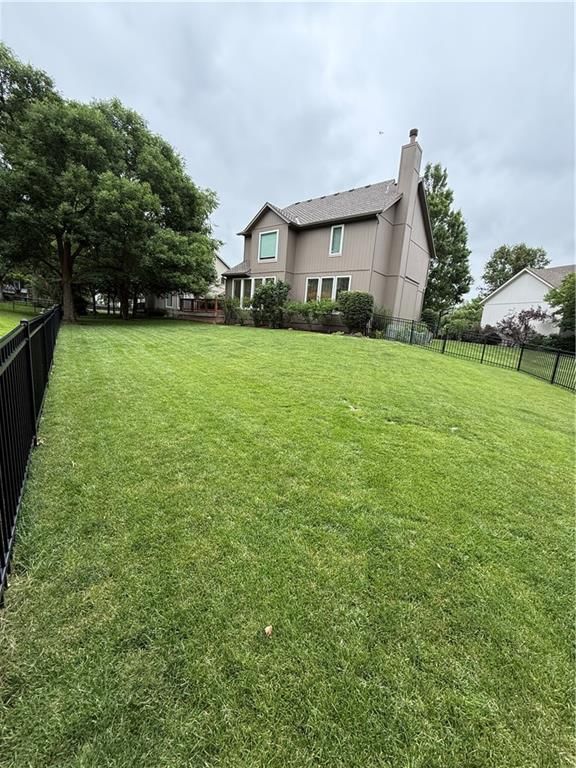 14022 Briar Street — photo 3