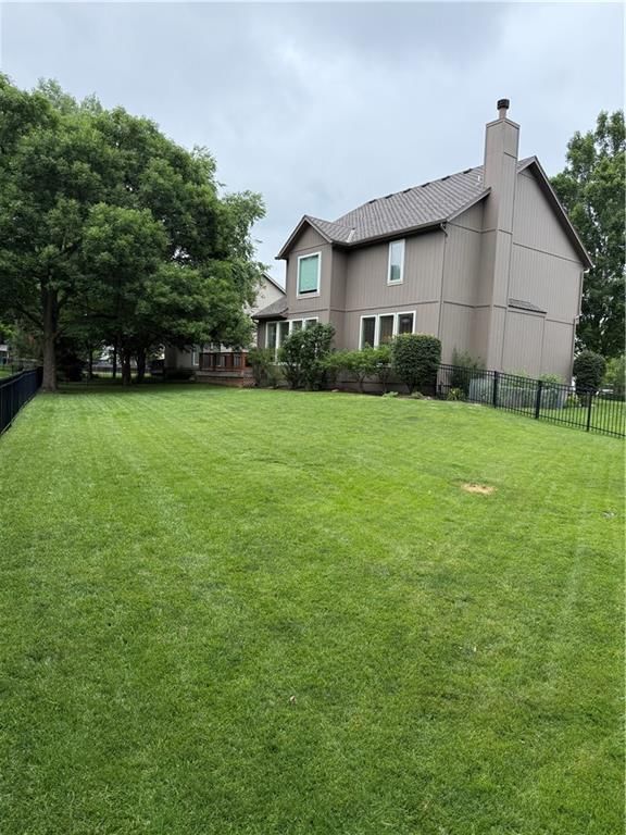 14022 Briar Street — photo 4