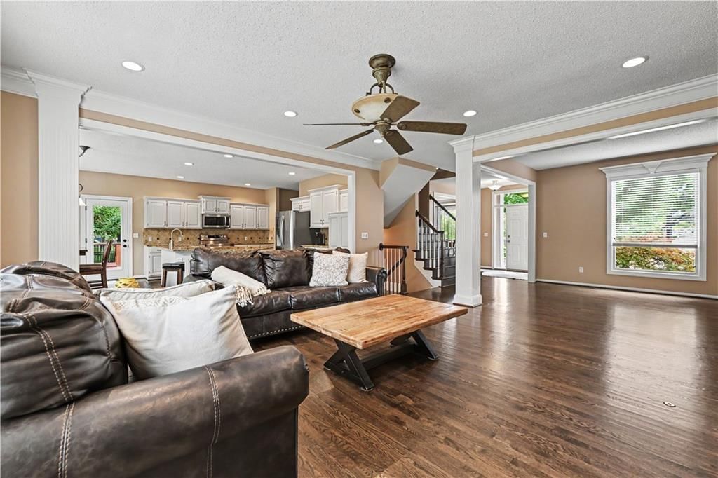 14022 Briar Street — photo 11