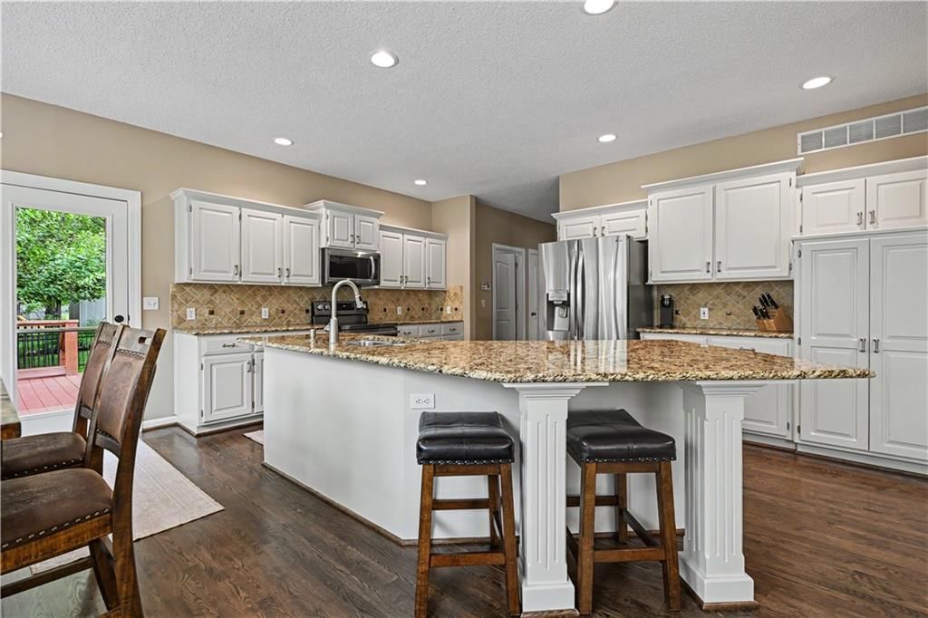 14022 Briar Street — photo 12