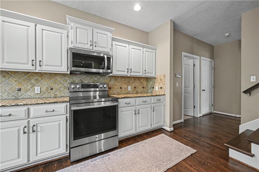 14022 Briar Street — photo 14