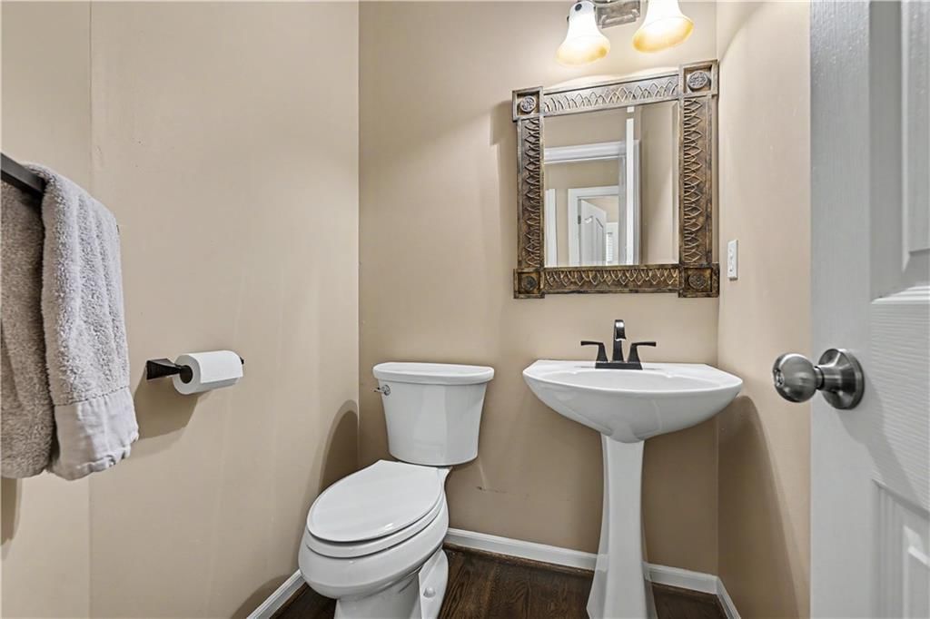 14022 Briar Street — photo 17