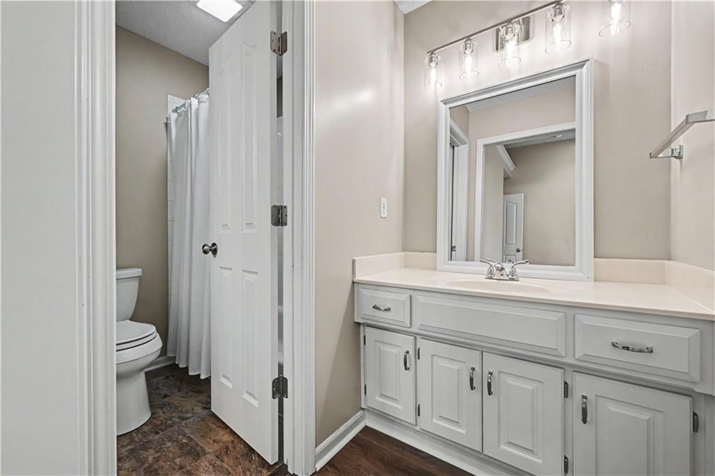 14022 Briar Street — photo 29
