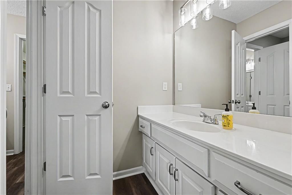 14022 Briar Street — photo 32
