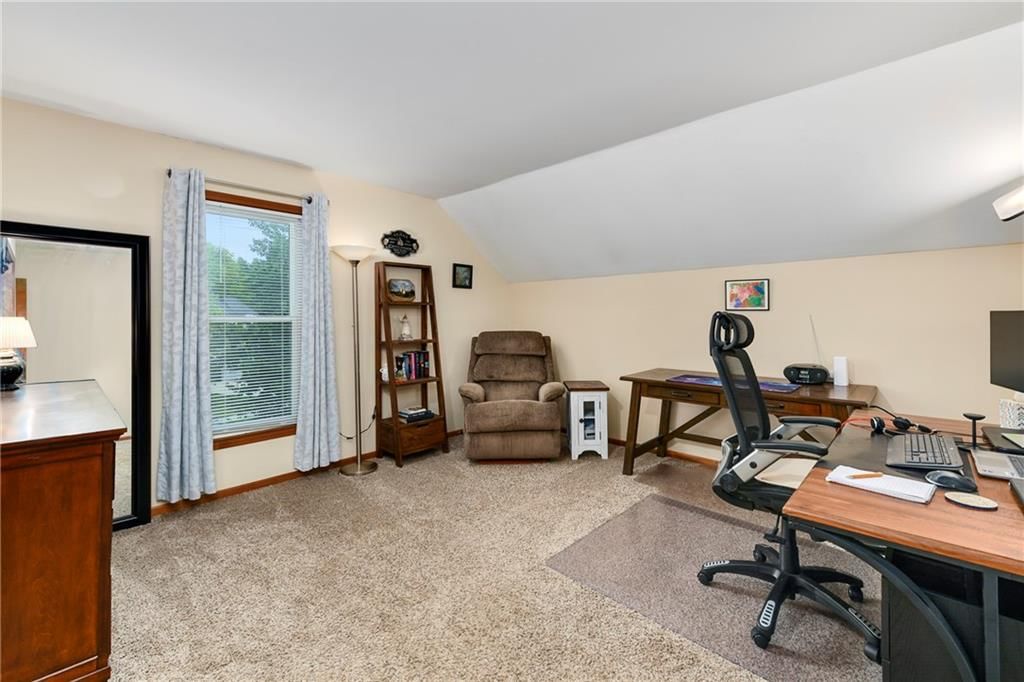 8821 W 115th Terrace — photo 34