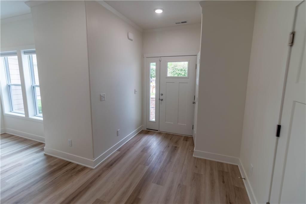 5016 Mulberry Terrace — photo 6
