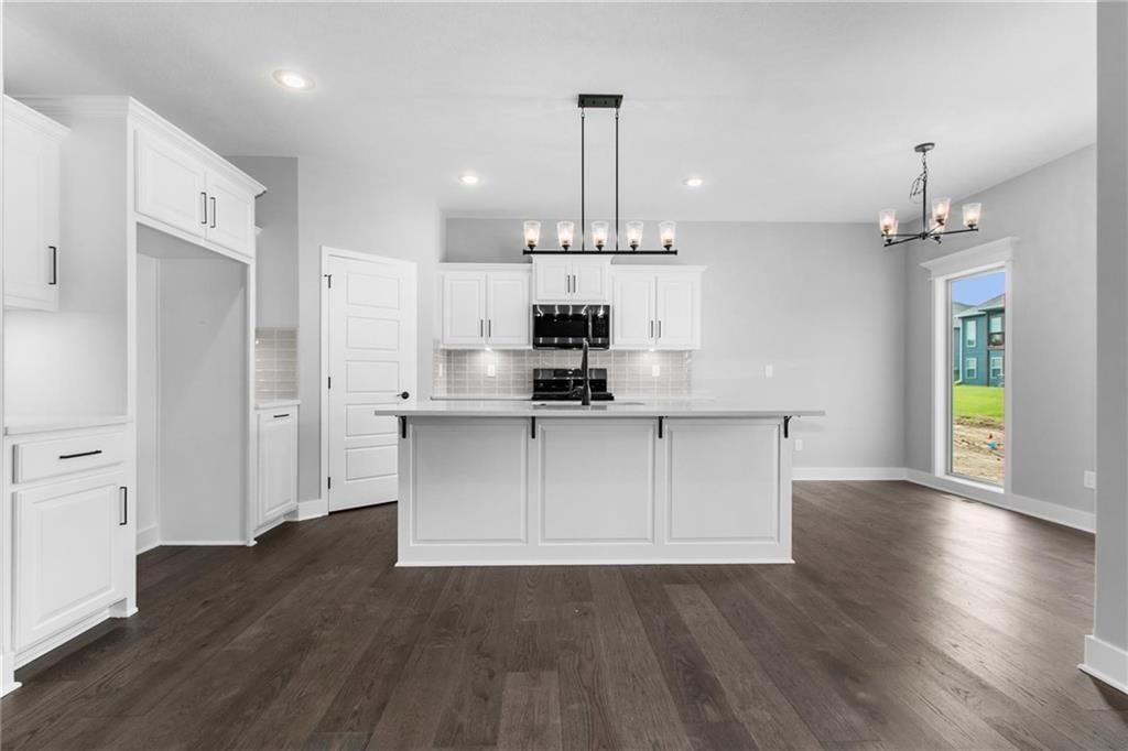 11123 N Bristol Avenue — photo 5