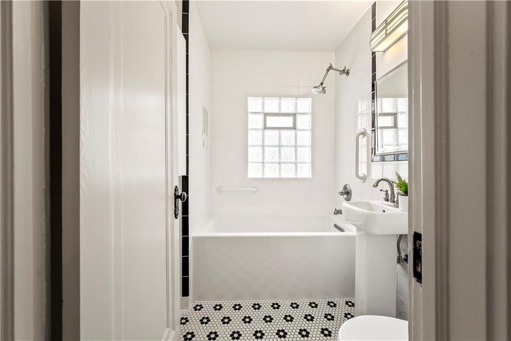 4309 Mcgee Street — photo 8