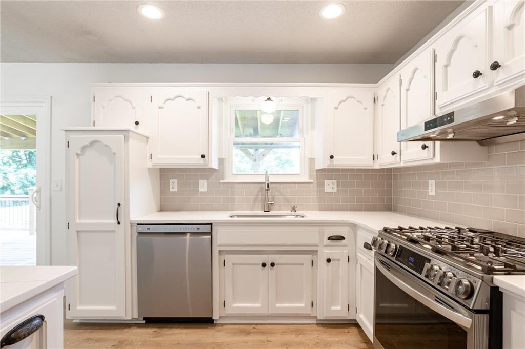 410 Copeland Drive — photo 7