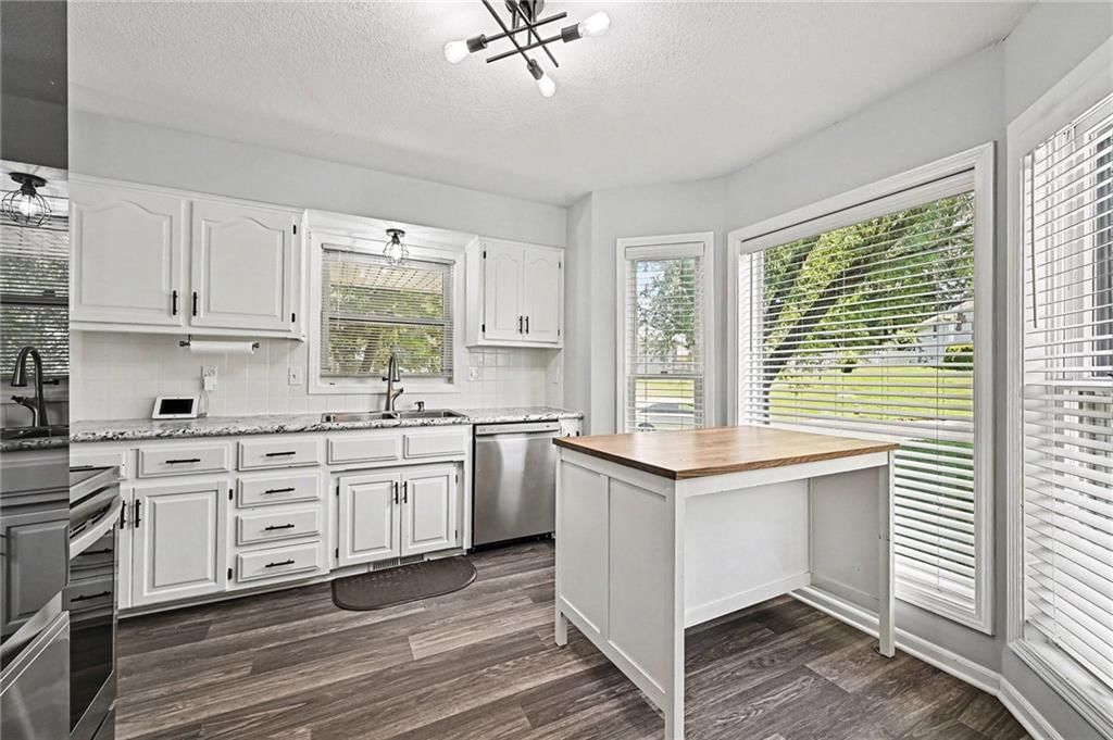 1720 Regency Drive — photo 7