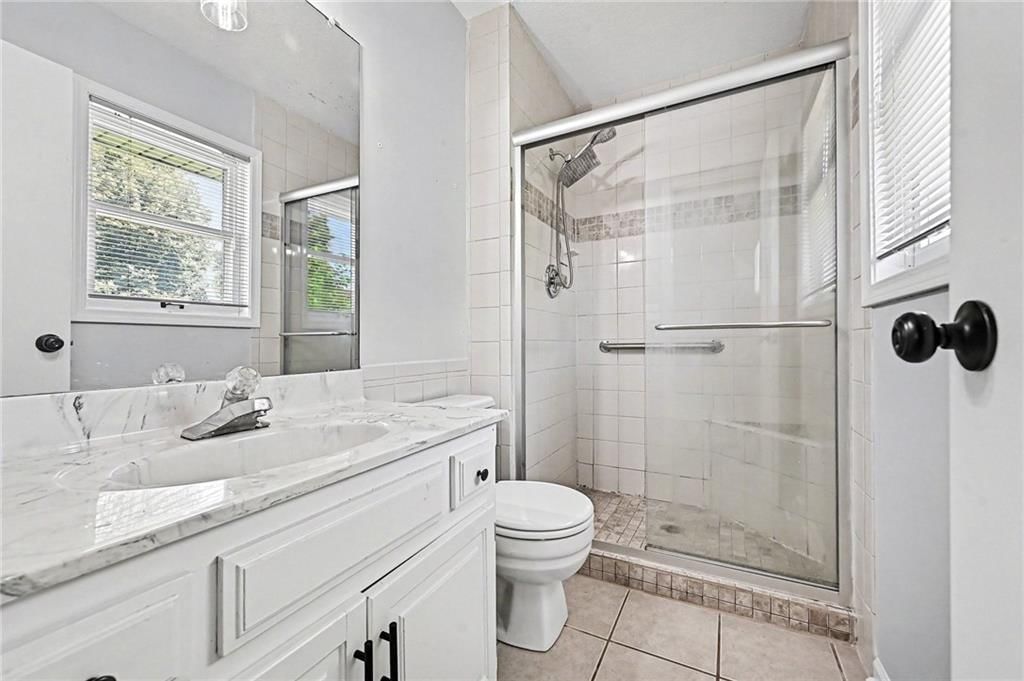 1720 Regency Drive — photo 12