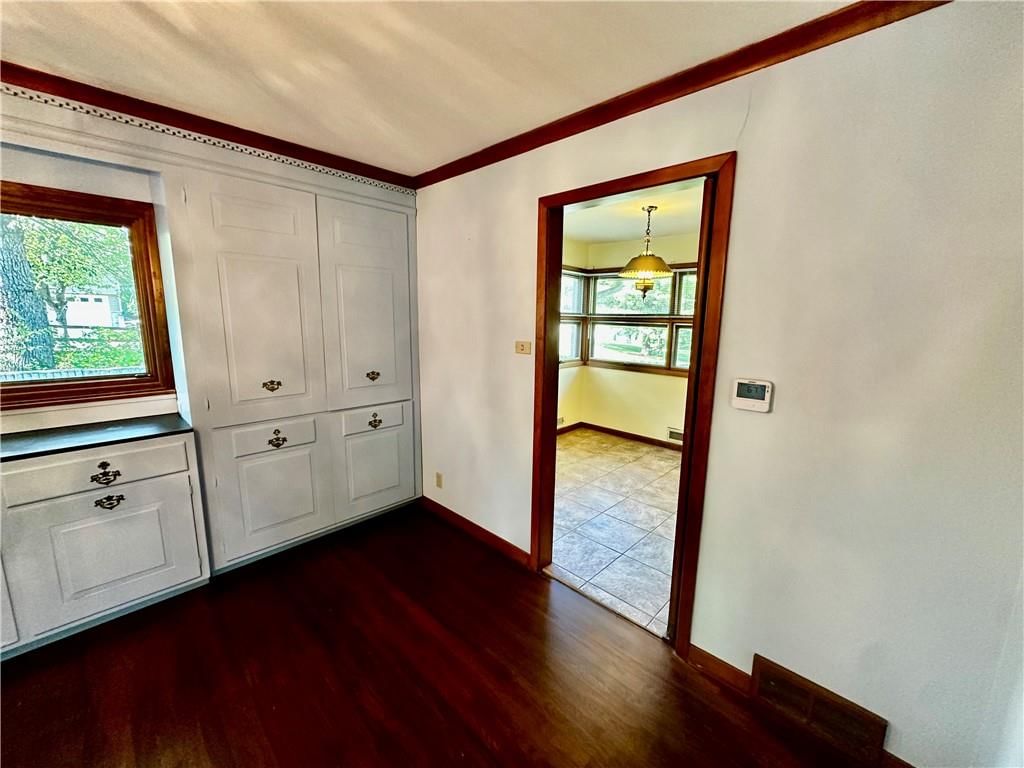 403 Lawn Avenue — photo 9