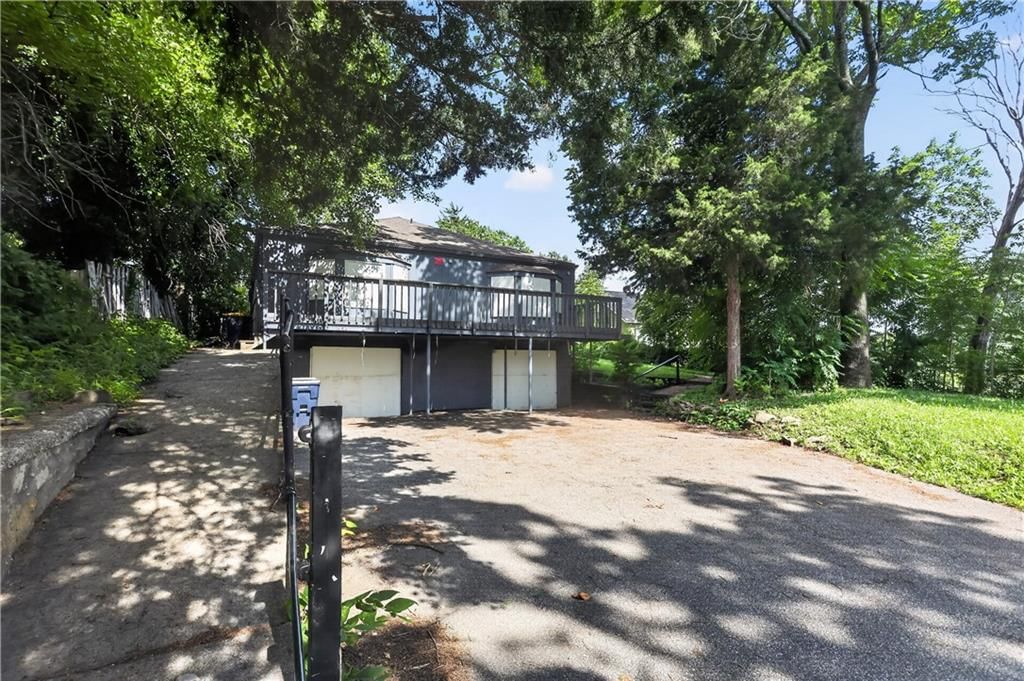 8155 Holmes Road — photo 4