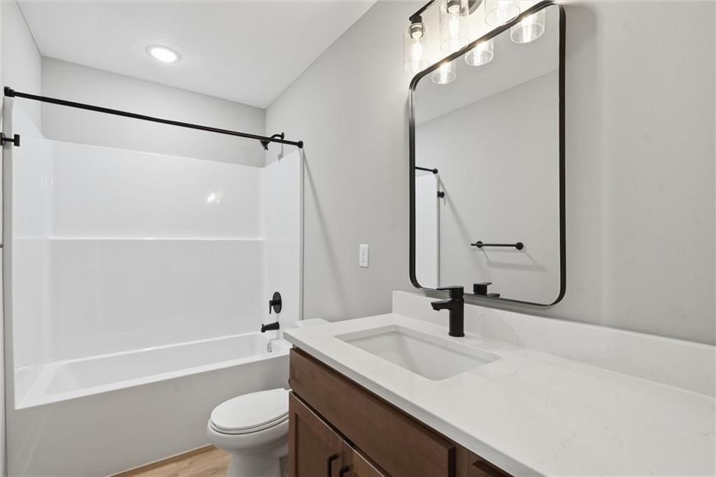 8012 E 130th Street — photo 31