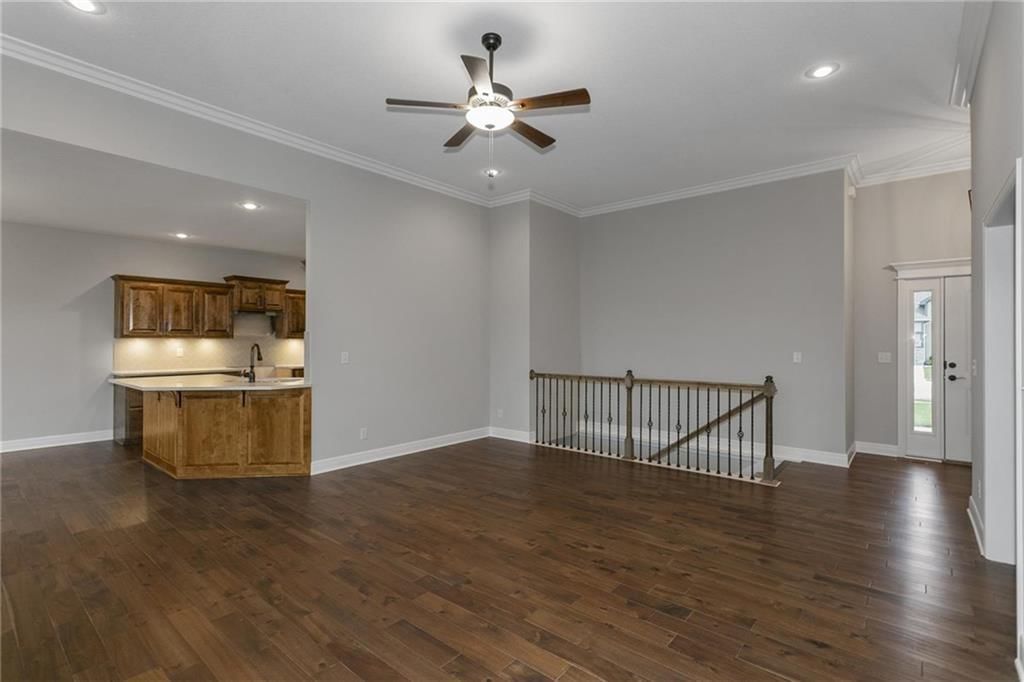 11016 N Corrington Avenue — photo 7