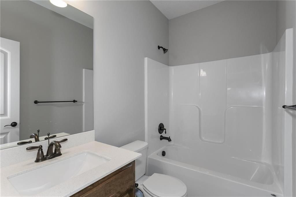 11016 N Corrington Avenue — photo 15