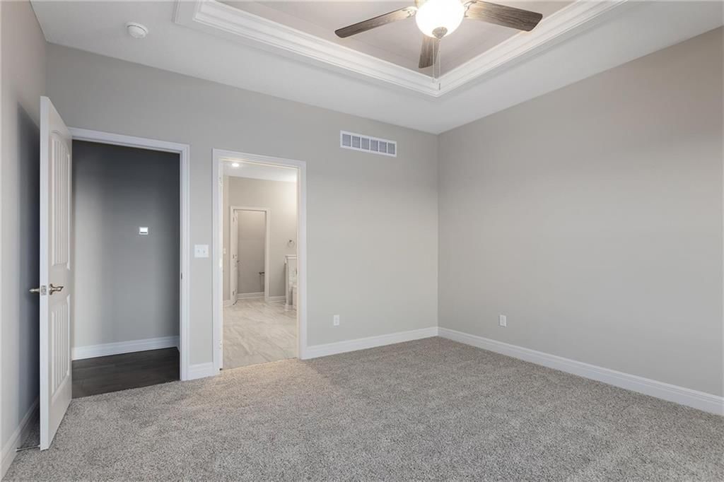 11010 N Corrington Avenue — photo 15