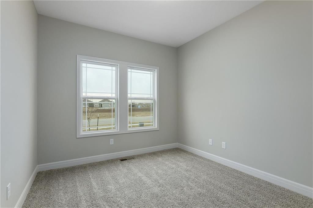 11010 N Corrington Avenue — photo 26