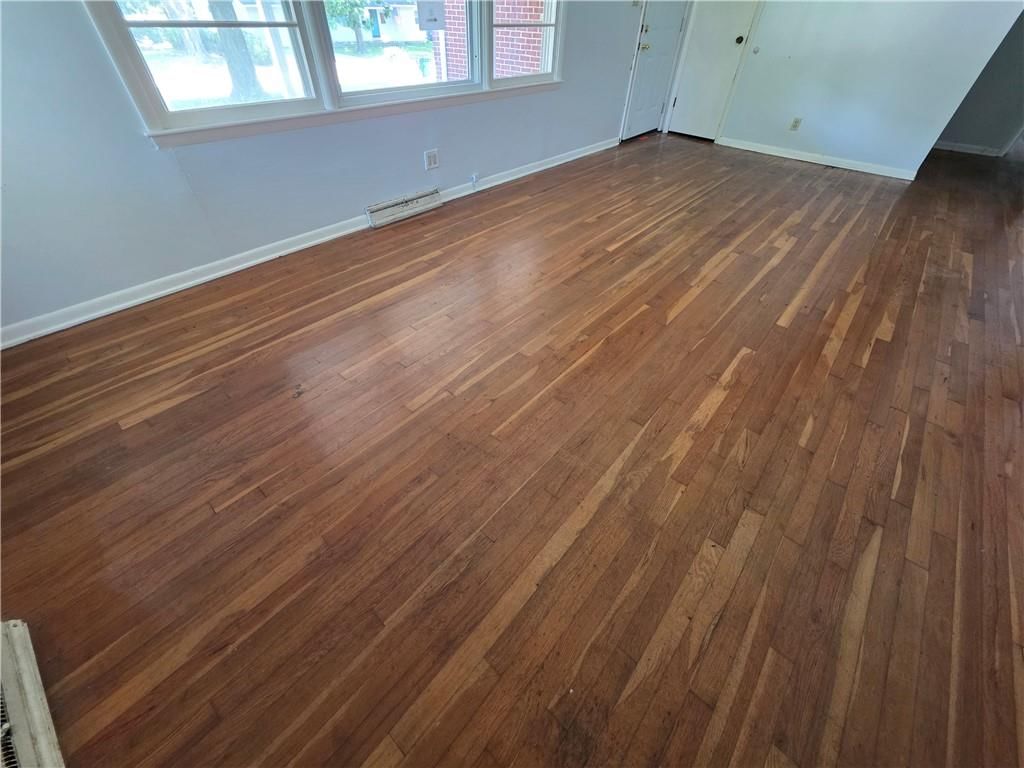 1706 S Eddy Street — photo 9