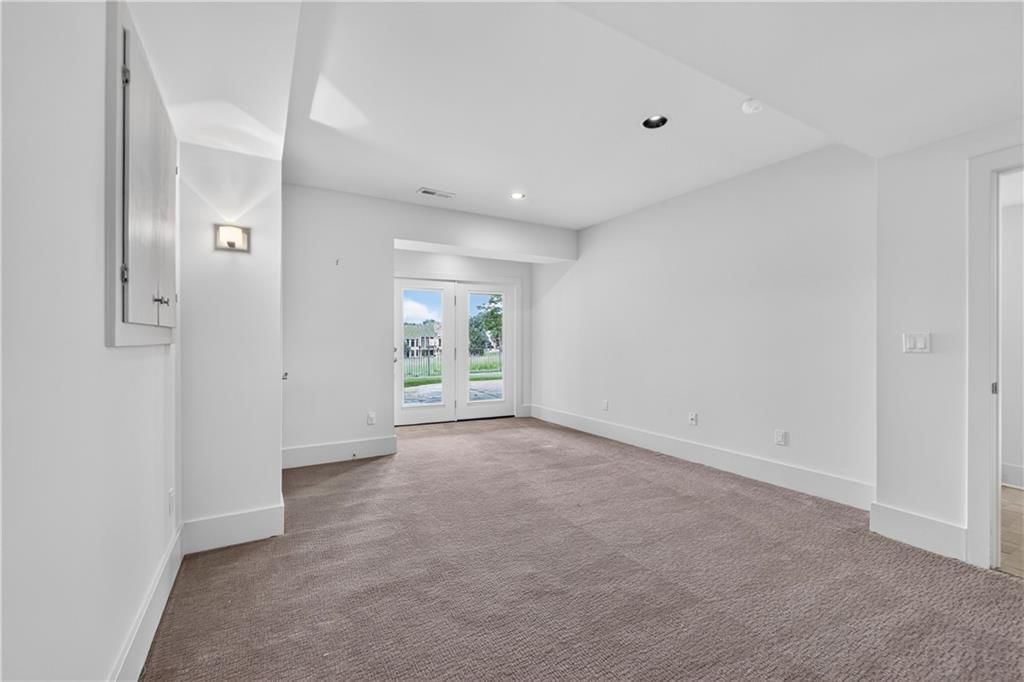 5520 Golden Bear Drive — photo 56