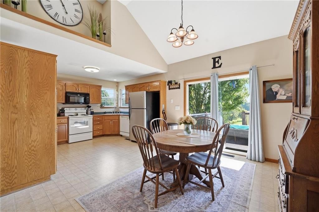 813 SW WOODLAND Drive — photo 10
