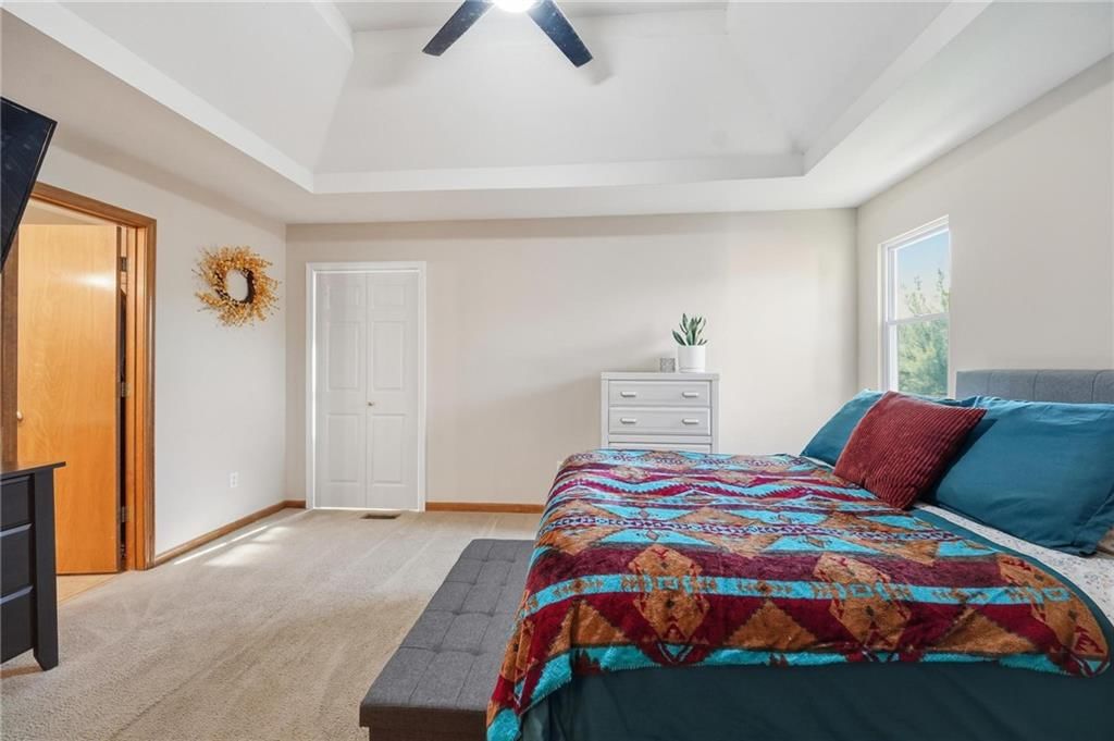 813 SW WOODLAND Drive — photo 20