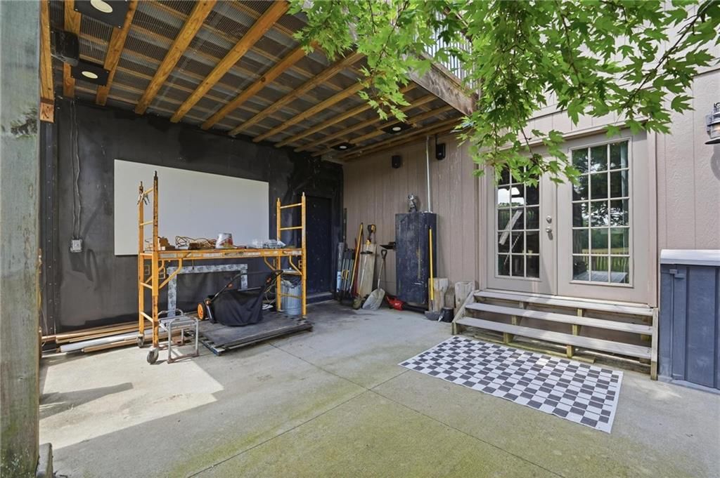 813 SW WOODLAND Drive — photo 30