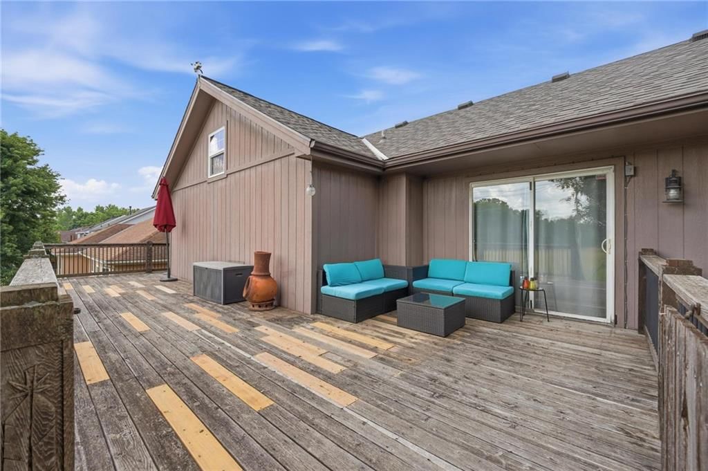 813 SW WOODLAND Drive — photo 37