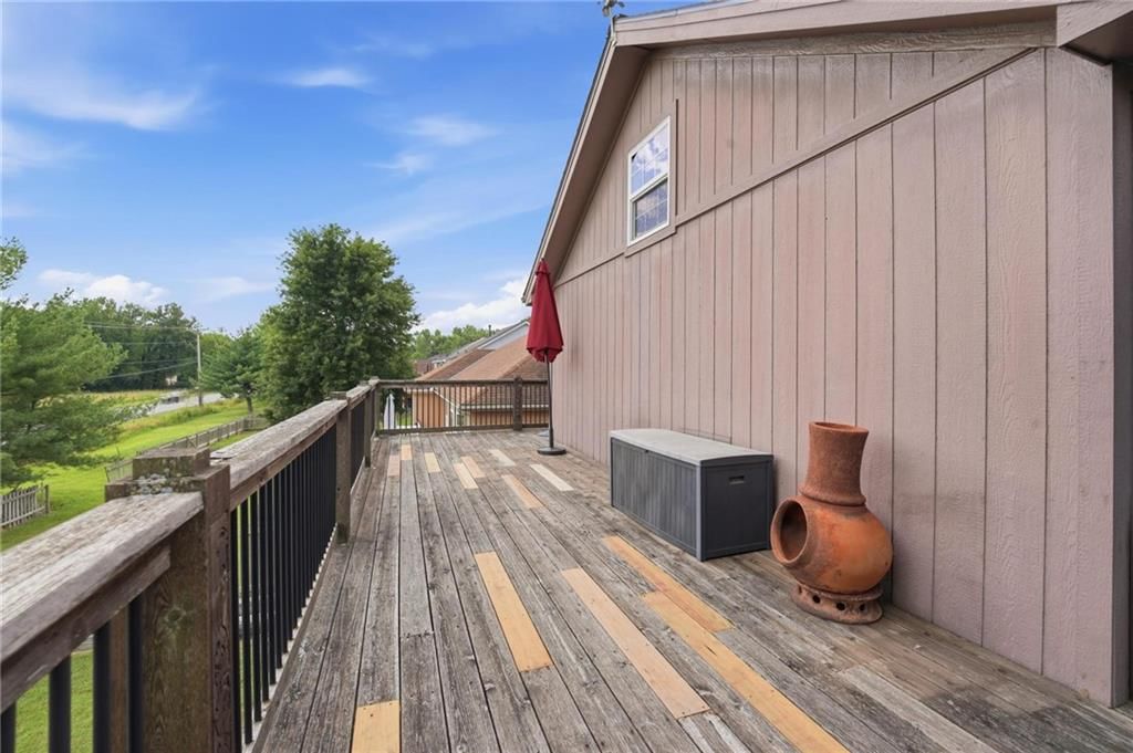 813 SW WOODLAND Drive — photo 39