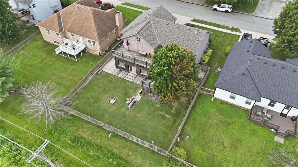813 SW WOODLAND Drive — photo 42