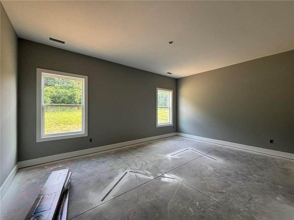 4814 S Creek Woods Drive — photo 4