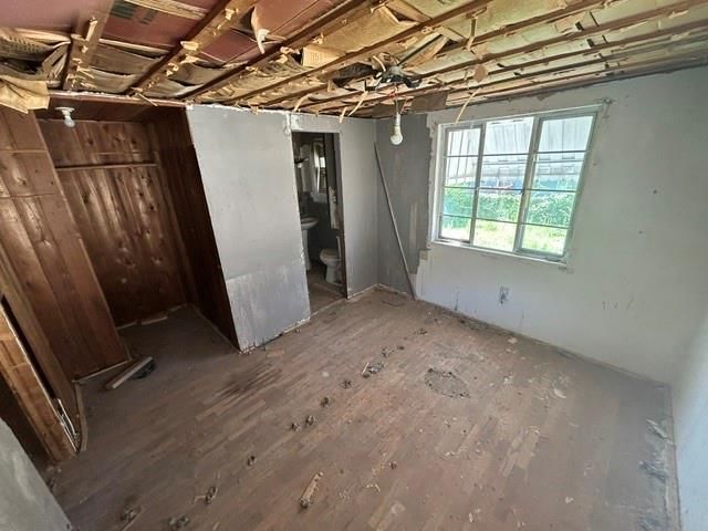 3705 Freeman Avenue — photo 9