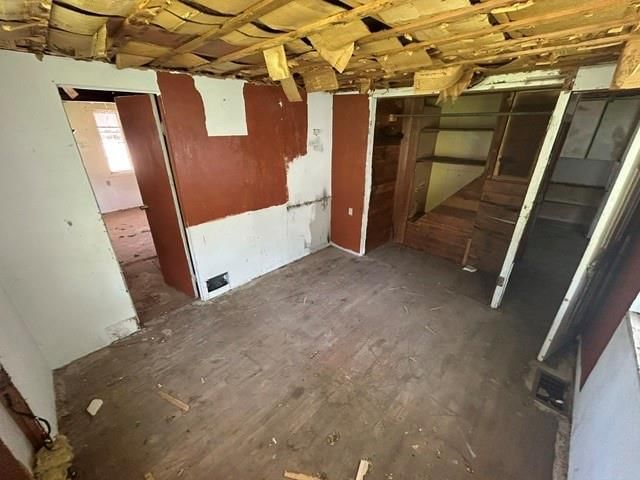 3705 Freeman Avenue — photo 11